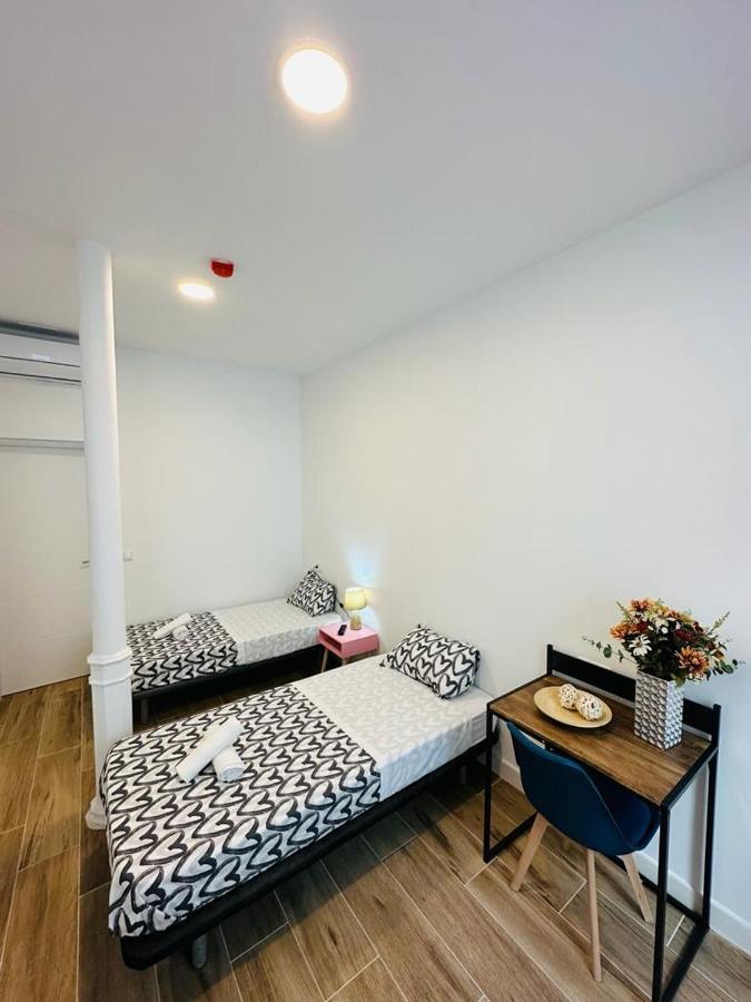 Hostel Costa-Luz Bejar 28-30 Huelva Bagian luar foto