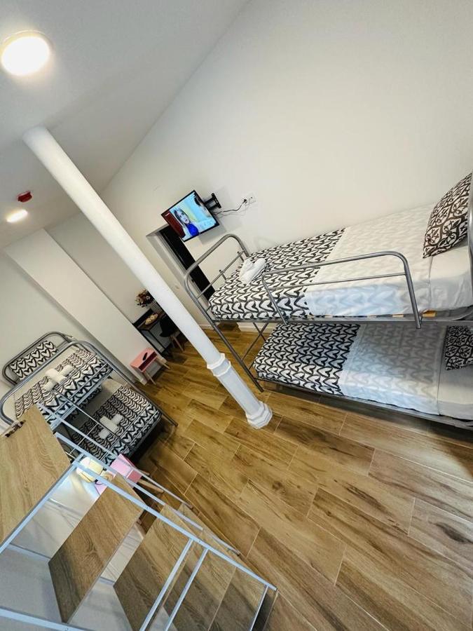 Hostel Costa-Luz Bejar 28-30 Huelva Bagian luar foto
