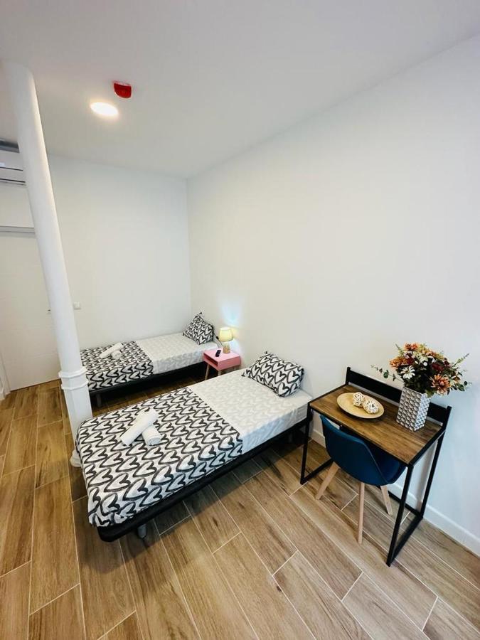 Hostel Costa-Luz Bejar 28-30 Huelva Bagian luar foto